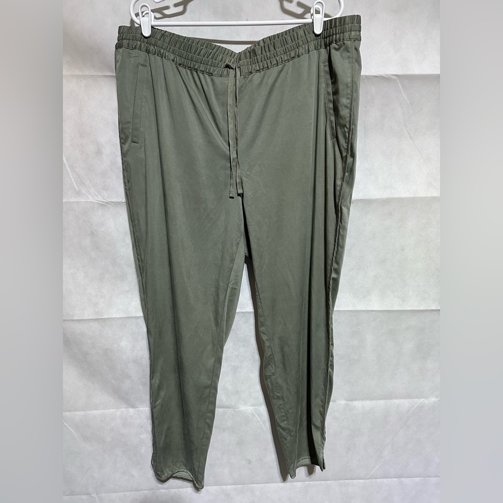 J Jill Elastic Waist Pants 2X Sage Green Lycocell Cotton Relaxed Tapered Leg EUC